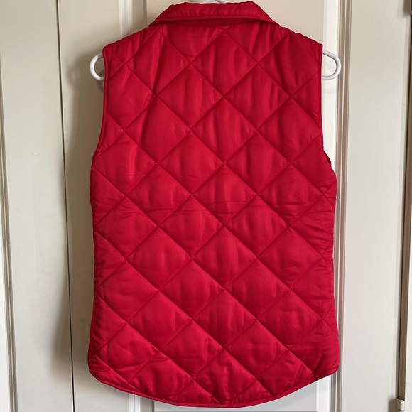 Red puffer vest - Picture 3 of 5